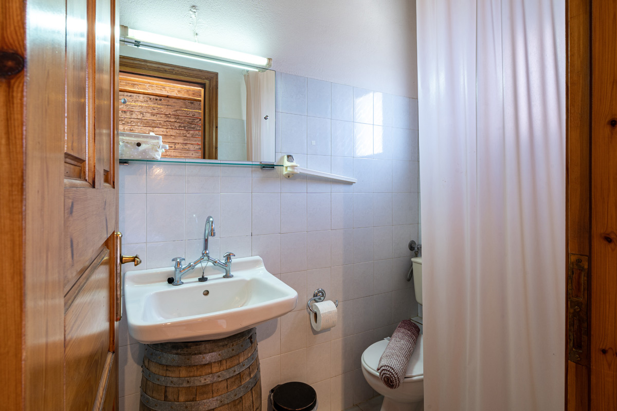 afoi-mathe-klafsi-karpenisi-room-c05